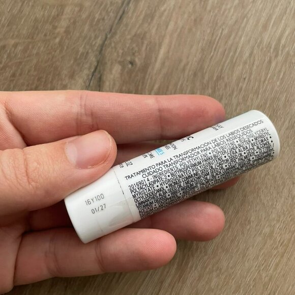 Set 3 La roche posay Bar Soap, Nutritic Lips, BARRIER REPAIRING BALM - Picture 3 of 5